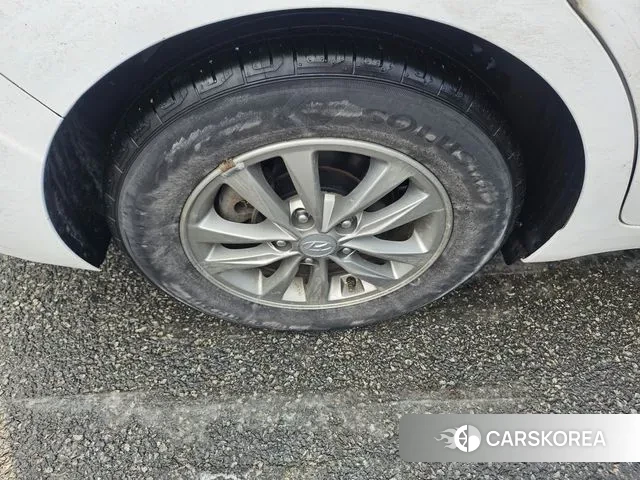 Hyundai The New Avante AD id 3656337 из Кореи 10