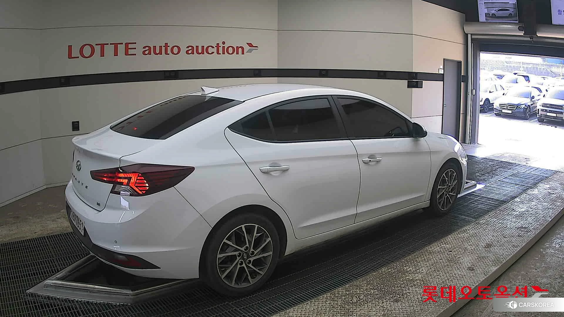 Hyundai Avante id 3882049 из Кореи 10