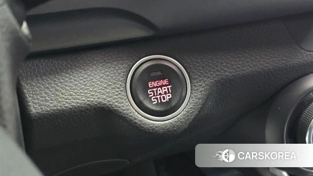 Kia Stonic id 4429831 из Кореи 10