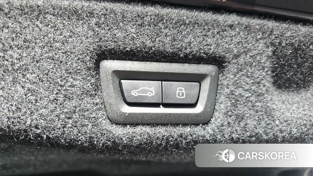 BMW 5 Series (G60) id 4200652 из Кореи 10