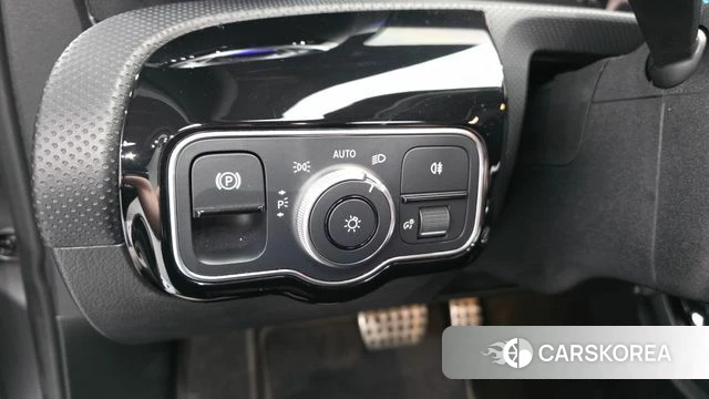 Mercedes-Benz A-Class W177 id 4443266 из Кореи 10