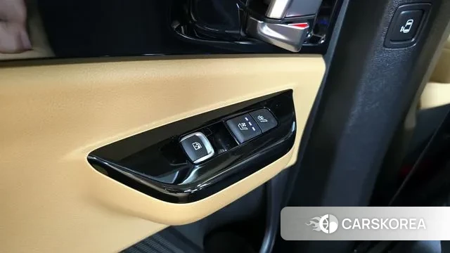 Kia Carnival 4th generation id 3023042 из Кореи 10