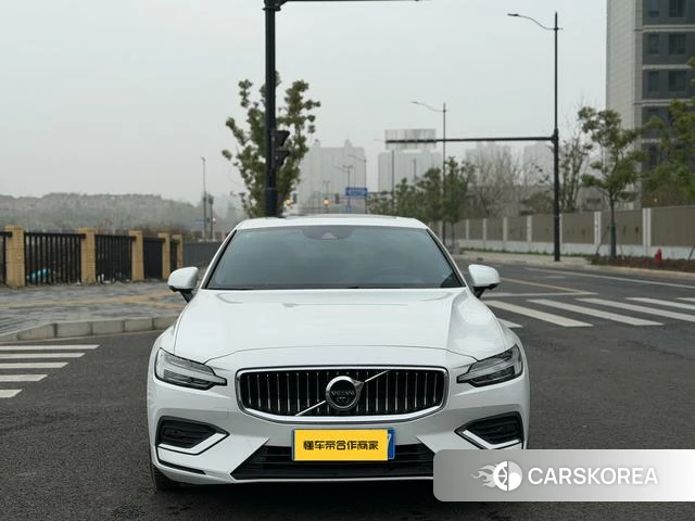 Volvo S60 id 4213109 из Китая 10