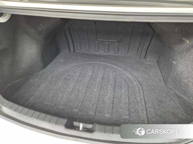 Hyundai Avante AD id 4552027 из Кореи 10