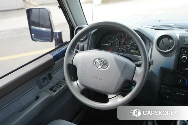 Toyota Land Cruiser 70 Series id 4239521 из Китая 10
