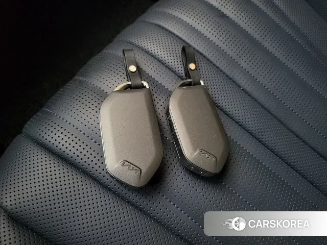 Kia The New K8 Hybrid id 3081251 из Кореи 10