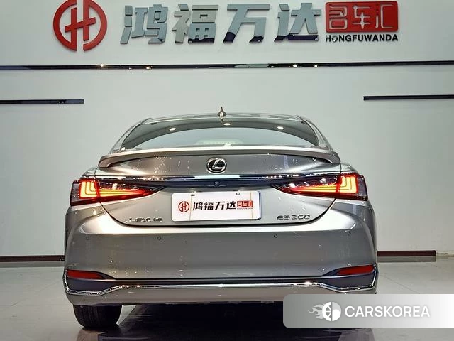 Lexus ES id 4298127 из Китая 10