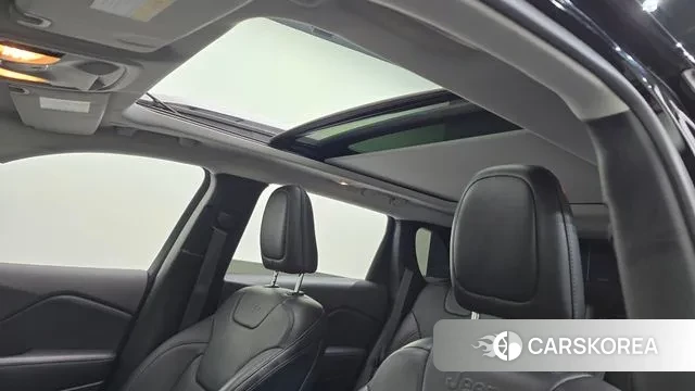 Jeep Cherokee (KL) id 3274859 из Кореи 10