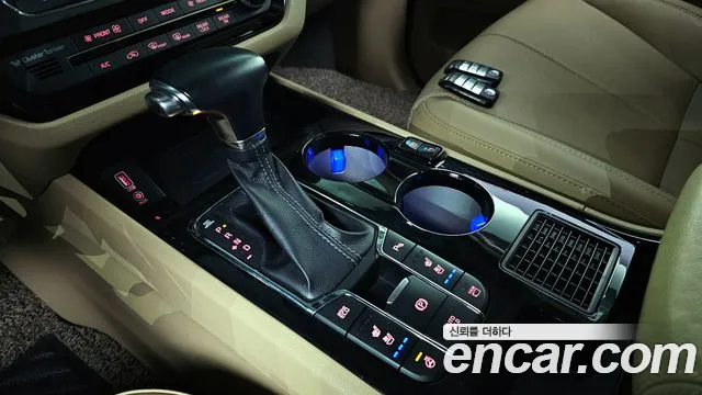 Kia The New Carnival id 2681898 из Кореи 10