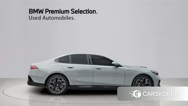 BMW 5 Series (G60) id 3769760 из Кореи 10