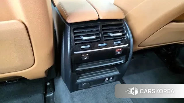 BMW 5 Series (G30) id 3686961 из Кореи 10