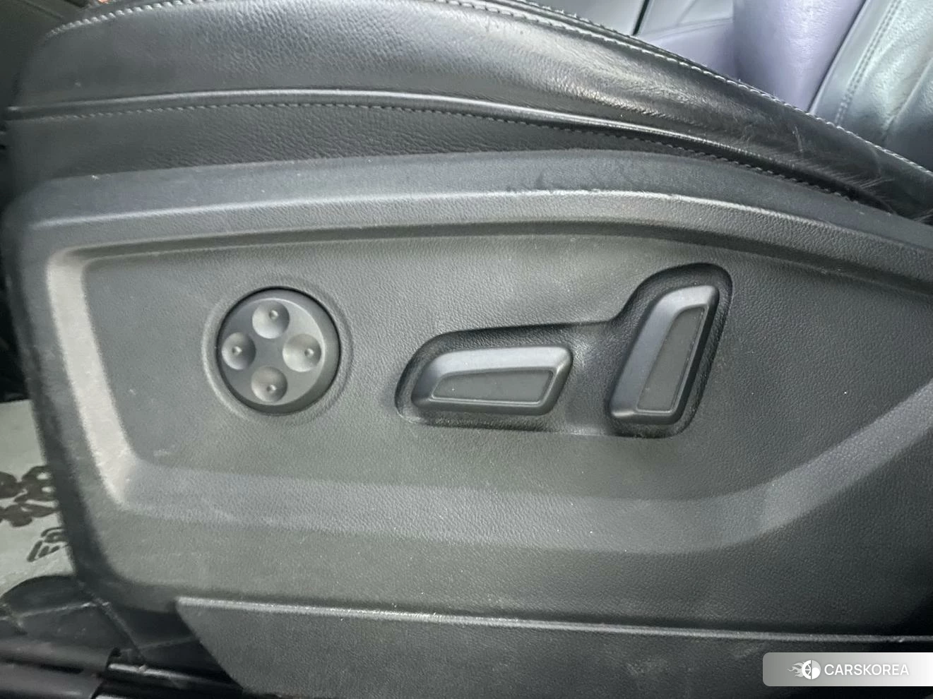 Audi Q2L id 4426555 из Китая 10