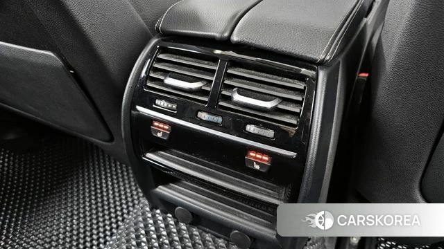 BMW 5 Series (G30) id 3924906 из Кореи 10