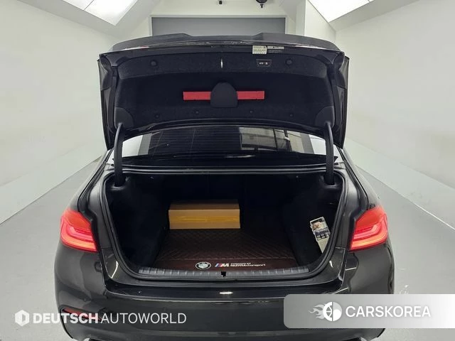 BMW 5 Series (G30) id 3942275 из Кореи 10