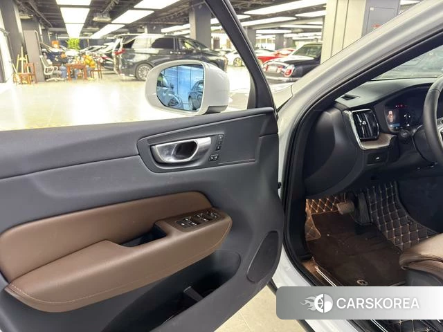 Volvo XC60 id 4210052 из Китая 10