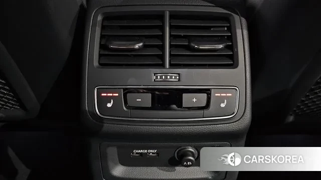 Audi A4 (B9) id 3347624 из Кореи 10