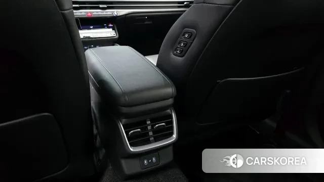 Hyundai Grandeur (GN7) id 3477837 из Кореи 10