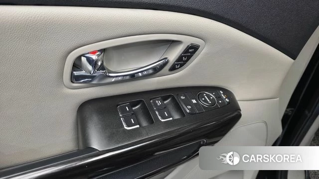 Kia The New Carnival id 4943875 из Кореи 10