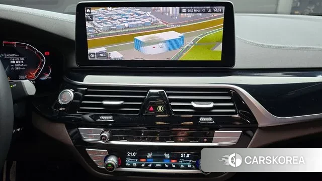 BMW 5 Series (G30) id 3036685 из Кореи 10