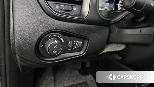 Jeep Renegade id 3544749 из Кореи 10