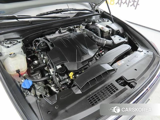 Hyundai Grandeur (GN7) id 4505967 из Кореи 10