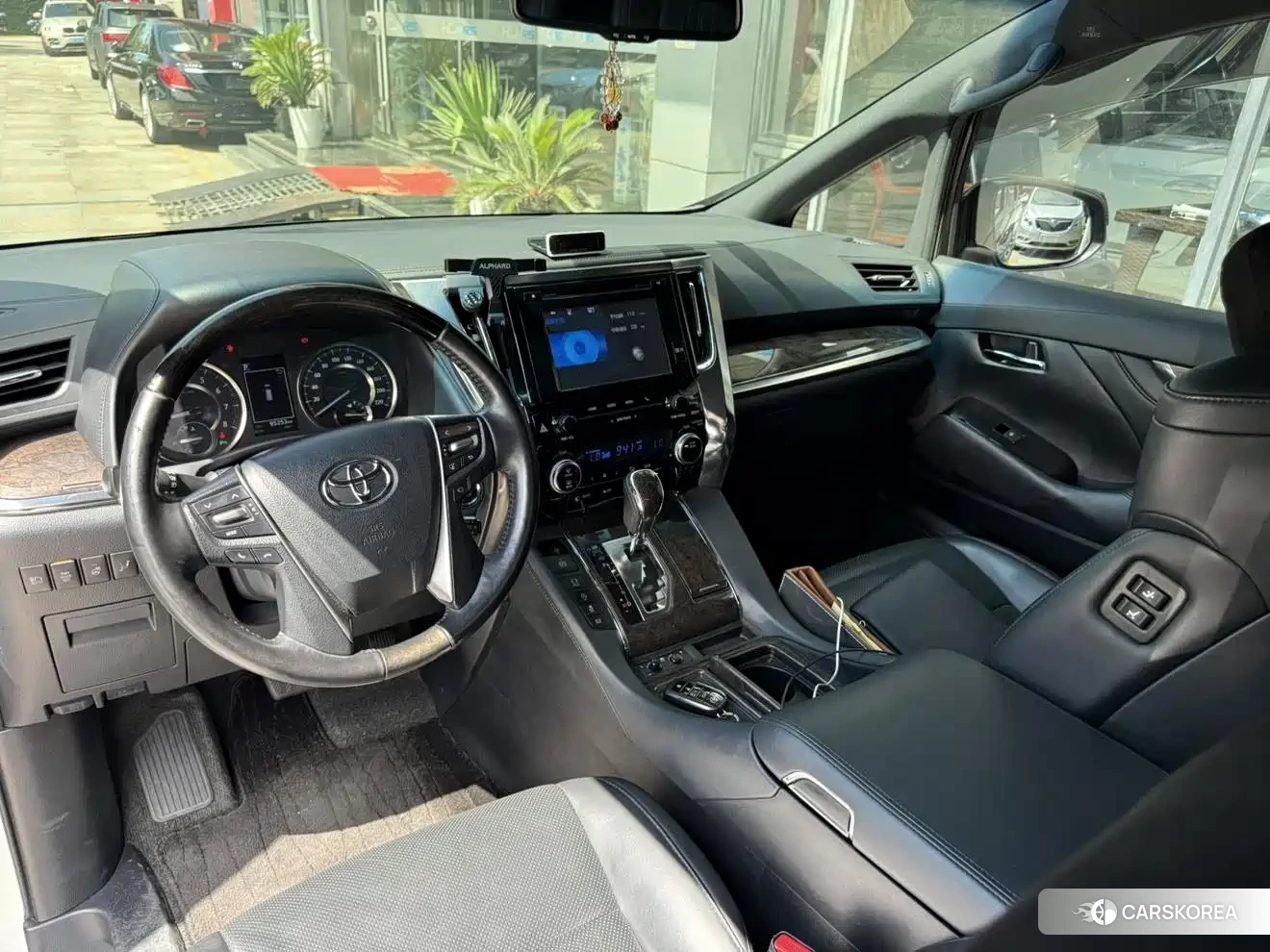 Toyota Elfa id 4679886 из Китая 10
