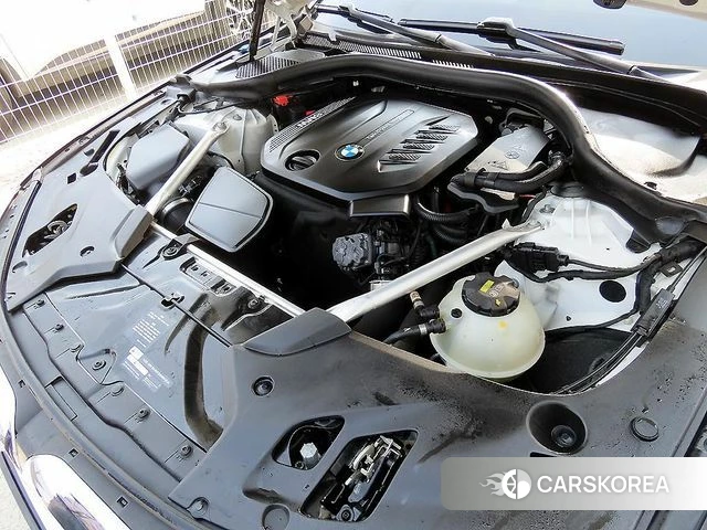 BMW 5 Series (G30) id 3807877 из Кореи 10