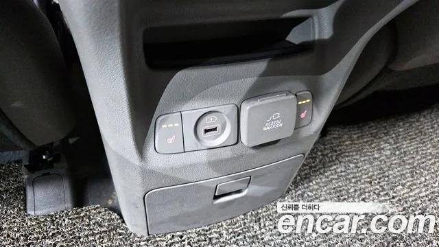 Kia The New Carnival id 2356543 из Кореи 10