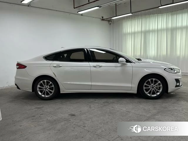 Ford Mondeo id 4212941 из Китая 10