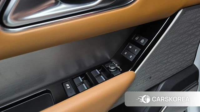 Land Rover Range Rover Velar id 4293188 из Кореи 10