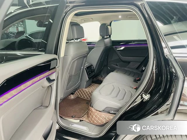 Volkswagen Touareg id 4394124 из Китая 10