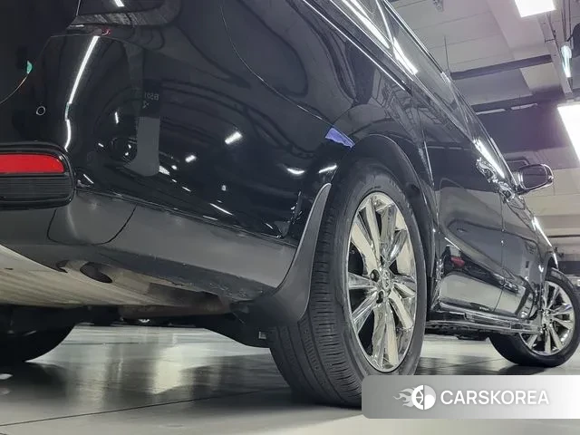 Kia The New Carnival id 3041978 из Кореи 10