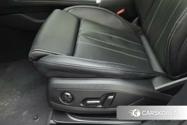 Audi A4L id 4307001 из Китая 10
