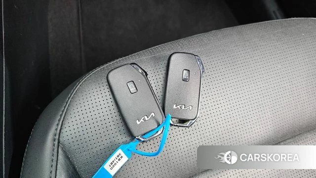 Kia Di Ol Nu Niro id 4942306 из Кореи 10