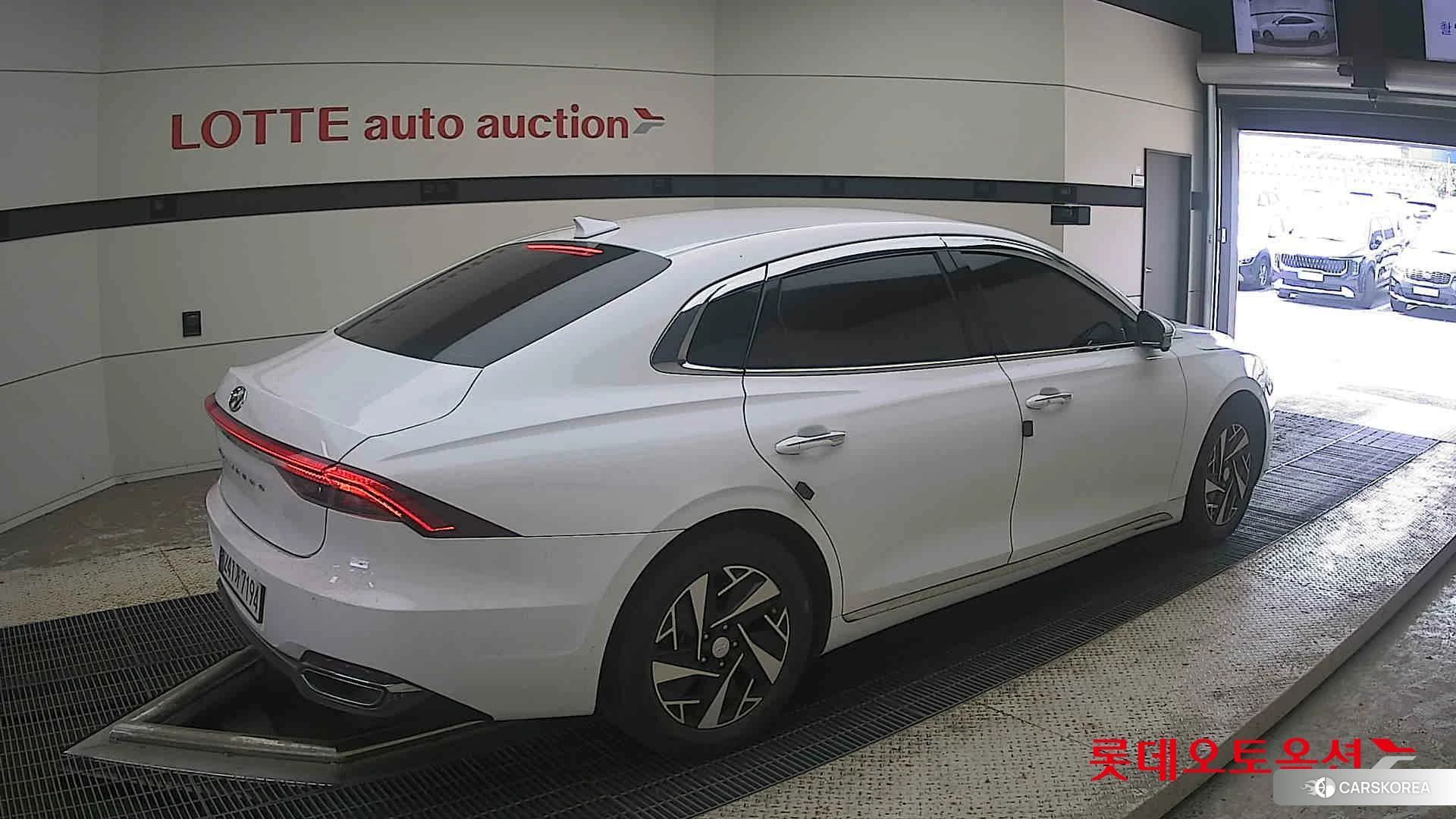 Hyundai Grandeur Hybrid id 4664263 из Кореи 10