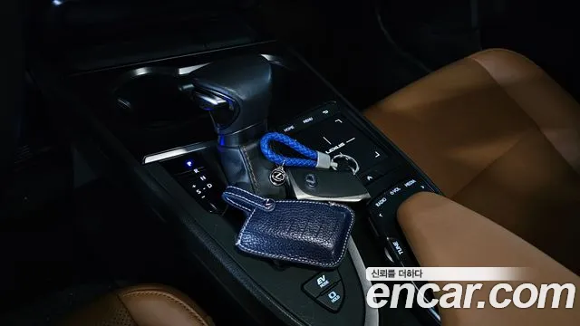 Lexus UX250h id 2672429 из Кореи 10