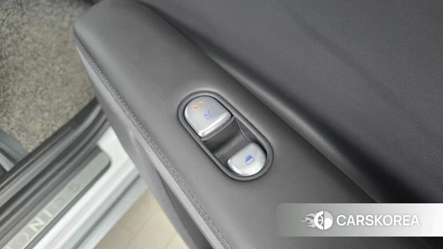 Hyundai Ionic 5 id 3858975 из Кореи 10