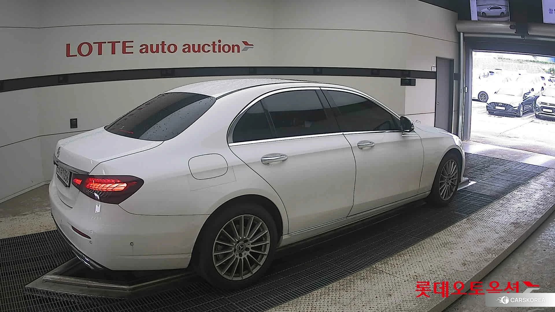 Mercedes-Benz Mercedes-Benz E250 id 4498463 из Кореи 10