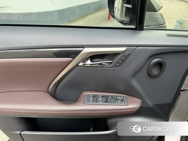 Lexus RX id 4367380 из Китая 10