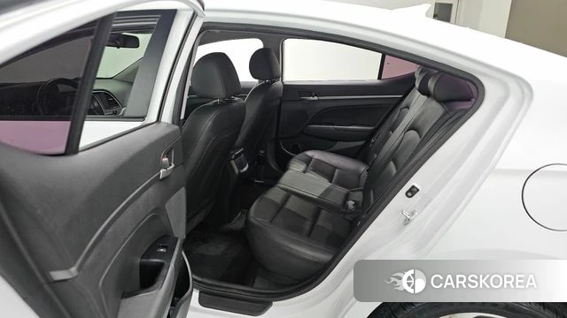 Hyundai Avante AD id 4508732 из Кореи 10