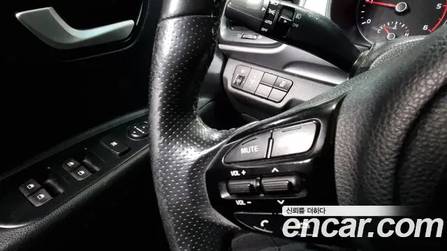 Kia Stonic id 2502215 из Кореи 10