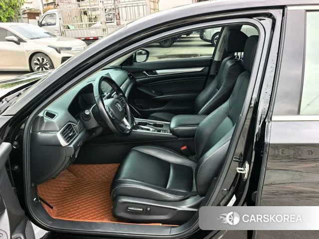 Honda Accord id 4263615 из Китая 10