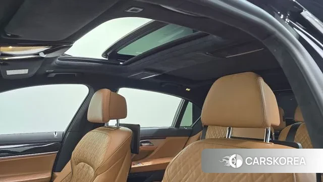 BMW 7 Series (G11) id 3788289 из Кореи 10