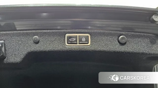 Hyundai Grandeur Hybrid (GN7) id 3447467 из Кореи 10