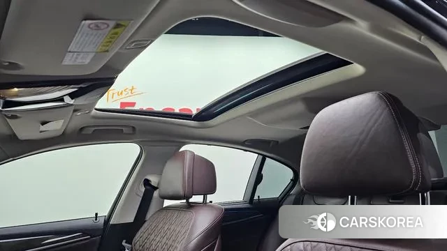 BMW 5 Series (G30) id 3778989 из Кореи 10