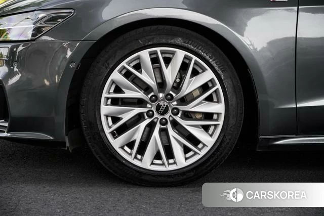 Audi A7 id 4359491 из Китая 10