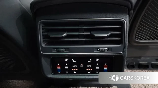 Audi RSQ8 (4M) id 3290486 из Кореи 10