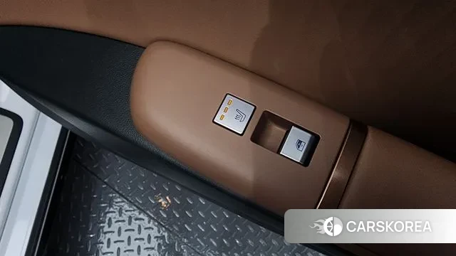 Hyundai Grandeur (GN7) id 3365814 из Кореи 10