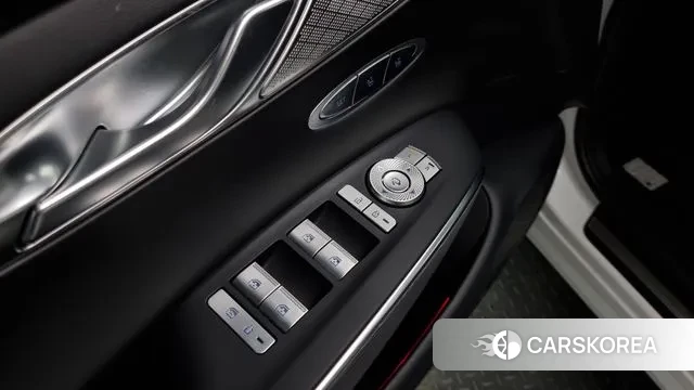 Genesis GV70 id 3232674 из Кореи 10