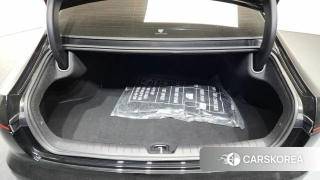 Hyundai Grandeur Hybrid (GN7) id 4178055 из Кореи 10